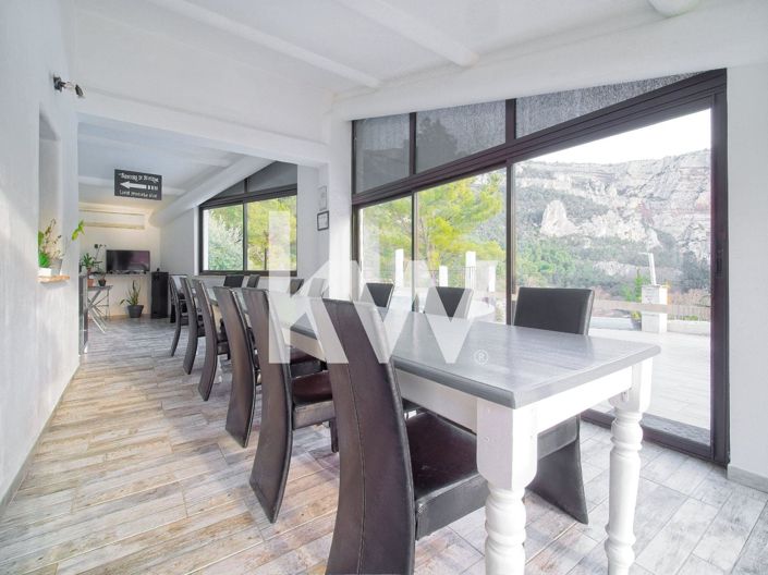 Image No.28-Maison de 14 chambres à vendre à Fontaine-de-Vaucluse