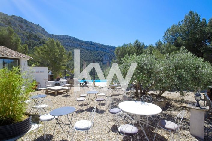 Image No.7-Maison de 14 chambres à vendre à Fontaine-de-Vaucluse