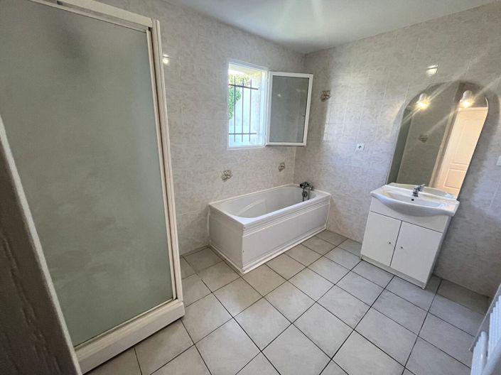 Image No.9-4 Bed House for sale