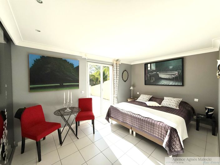 Image No.13-5 Bed House for sale