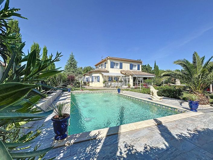 Image No.1-Propriété de 6 chambres à vendre à Rochefort-du-Gard