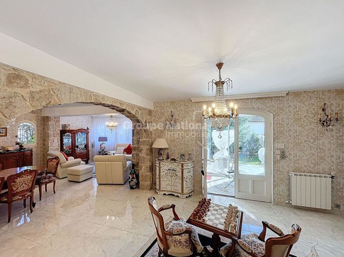 Image No.11-Propriété de 6 chambres à vendre à Rochefort-du-Gard