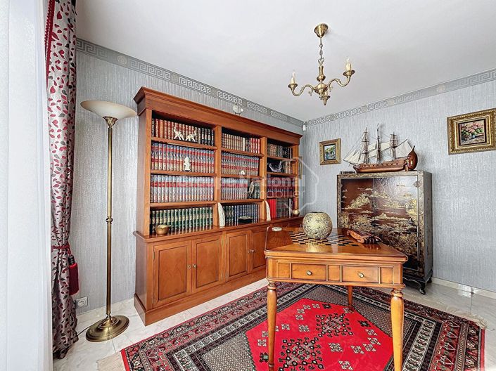 Image No.15-Propriété de 6 chambres à vendre à Rochefort-du-Gard