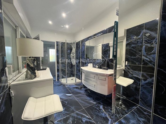 Image No.16-Propriété de 6 chambres à vendre à Rochefort-du-Gard