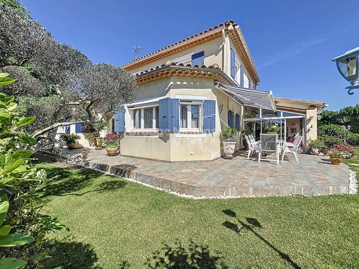 Image No.5-Propriété de 6 chambres à vendre à Rochefort-du-Gard