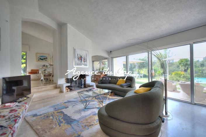 Image No.4-Maison de 4 chambres à vendre à Saint-Raphael