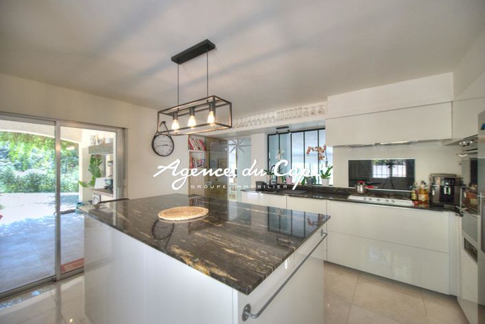 Image No.7-Maison de 4 chambres à vendre à Saint-Raphael