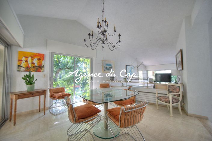 Image No.8-Maison de 4 chambres à vendre à Saint-Raphael