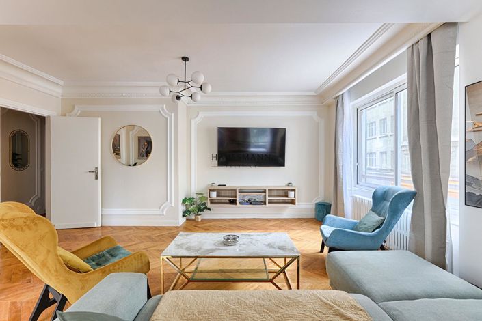 Image No.2-4 Bed Apartment for sale