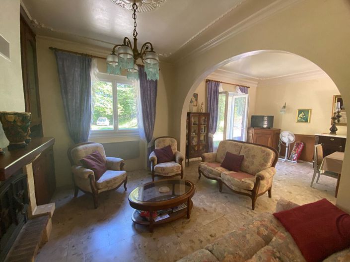 Image No.9-3 Bed House for sale