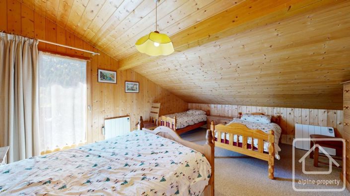 Image No.23-4 Bed Property for sale