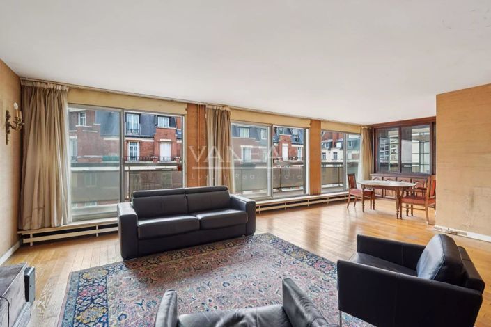 Image No.1-4 Bed Apartment for sale