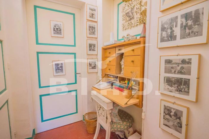 Image No.18-7 Bed House for sale