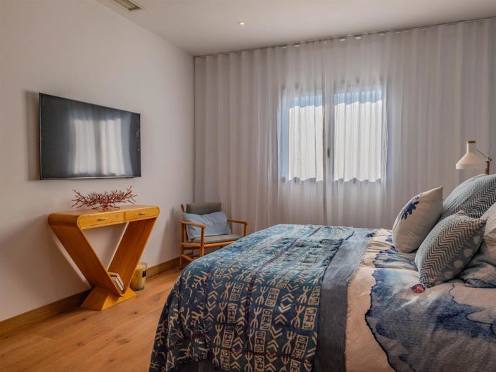 Image No.12-4 Bed House for sale