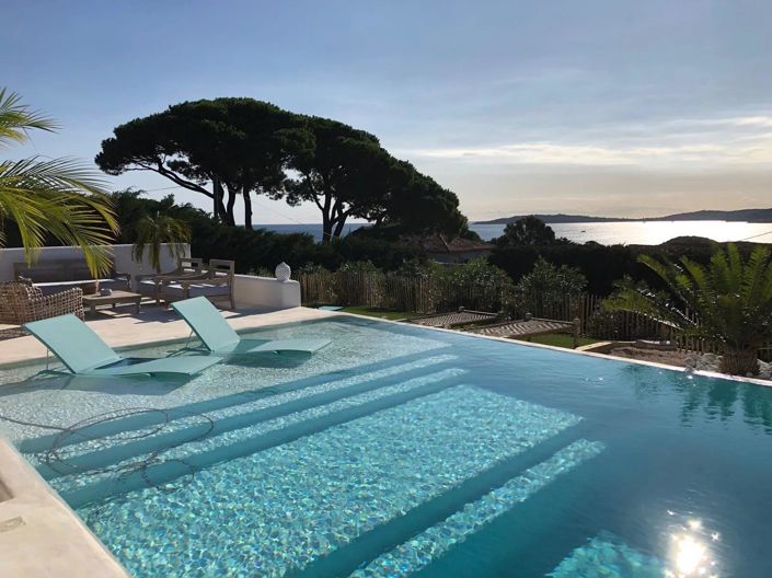 Image No.20-4 Bed House for sale