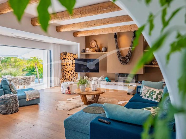 Image No.4-4 Bed House for sale