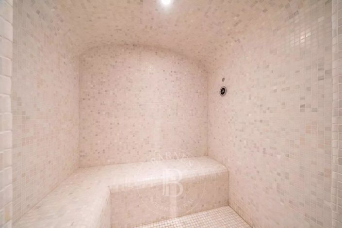 Image No.13-4 Bed House for sale