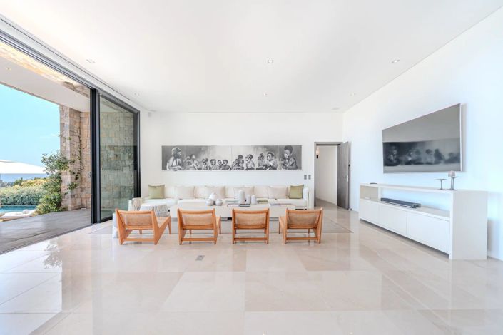 Image No.19-8 Bed House for sale