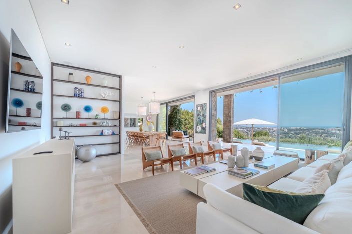 Image No.20-8 Bed House for sale