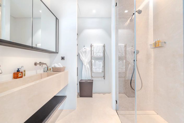 Image No.29-8 Bed House for sale