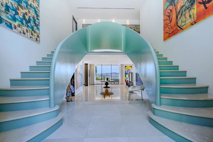 Image No.7-8 Bed House for sale