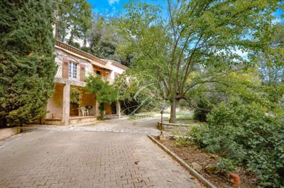 Maison de 3 chambres à vendre à Draguignan