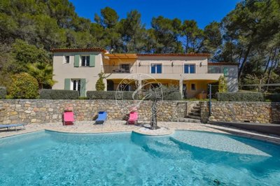 5 Bed House for sale