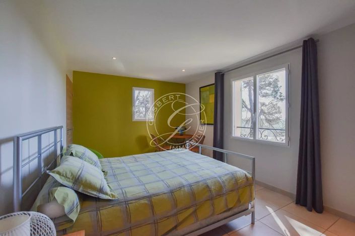 Image No.13-5 Bed House for sale