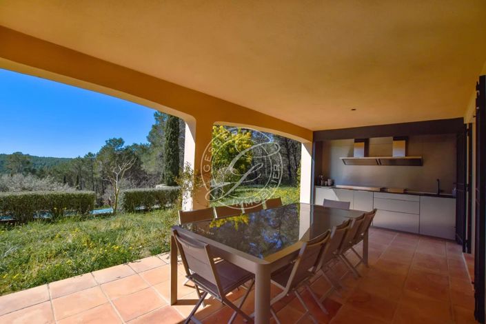 Image No.24-5 Bed House for sale