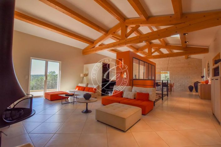 Image No.5-5 Bed House for sale