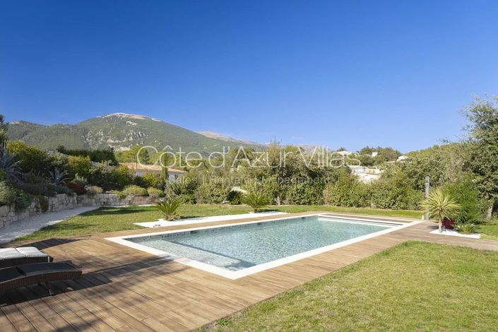 Image No.3-5 Bed House for sale