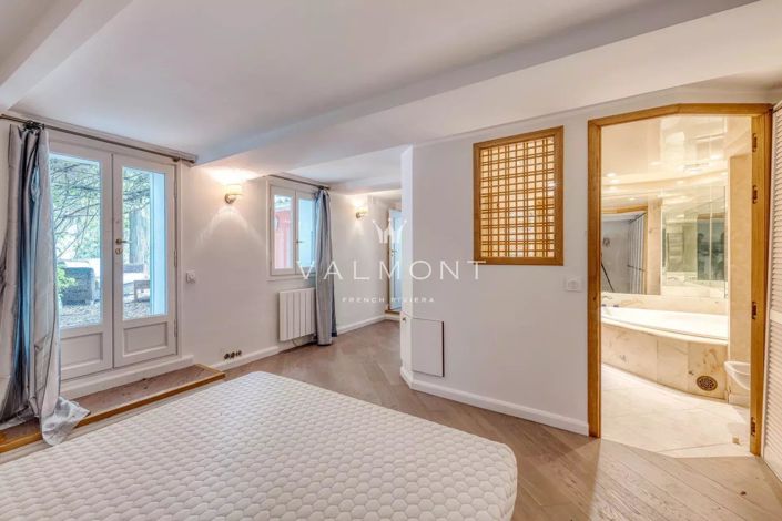 Image No.13-6 Bed House for sale