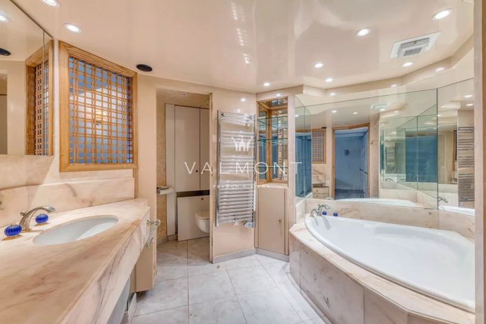 Image No.14-6 Bed House for sale