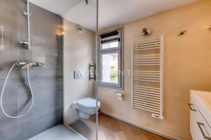 Image No.19-6 Bed House for sale