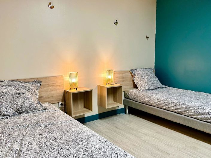 Image No.14-6 Bed House for sale