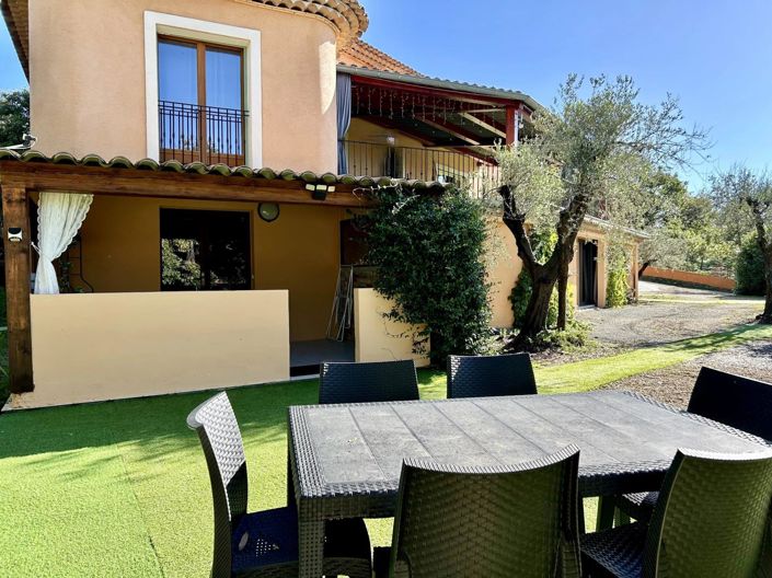 Image No.15-6 Bed House for sale