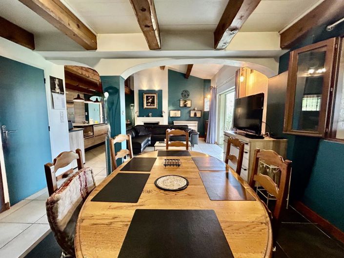 Image No.6-6 Bed House for sale