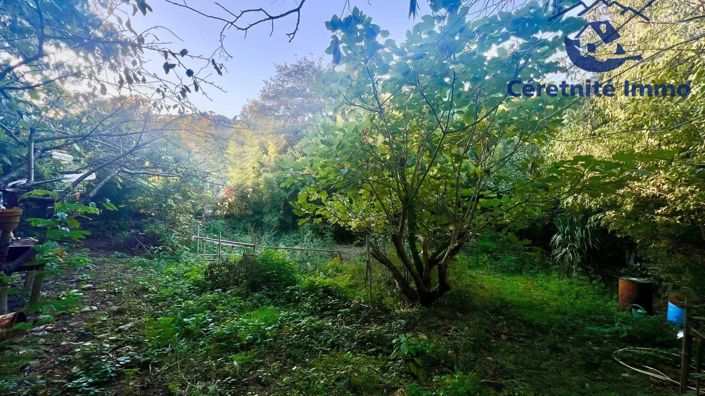 Image No.17-2 Bed Property for sale