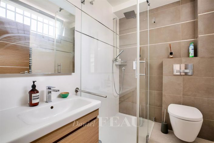 Image No.18-3 Bed Apartment for sale