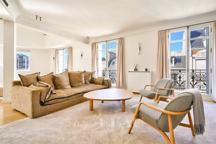Image No.1-5 Bed Apartment for sale
