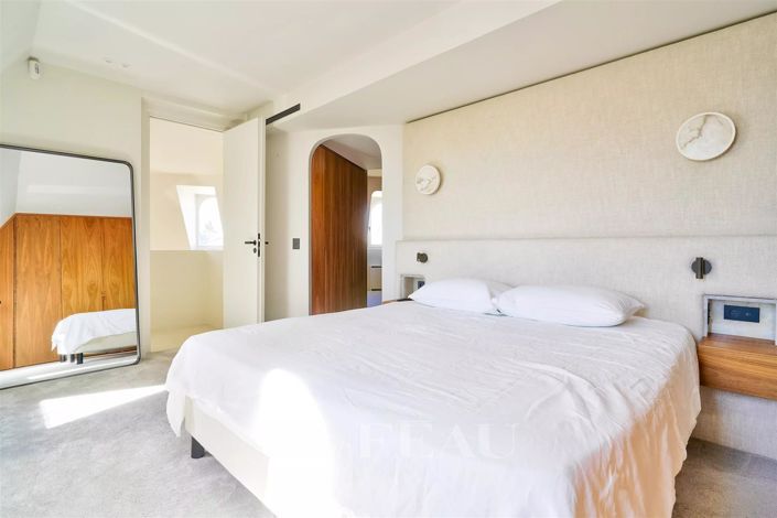 Image No.14-5 Bed Apartment for sale