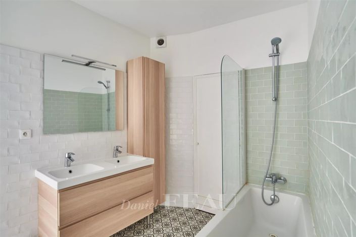 Image No.12-Appartement de 3 chambres à vendre à Paris