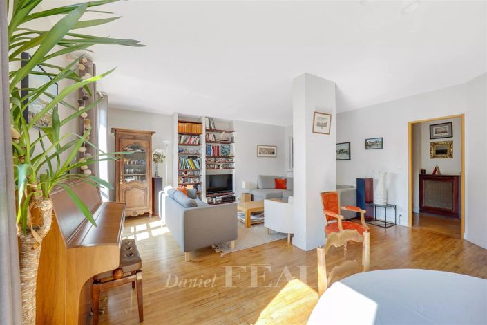 Image No.3-Appartement de 5 chambres à vendre à Versailles