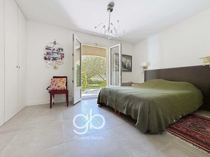 Image No.15-5 Bed House for sale