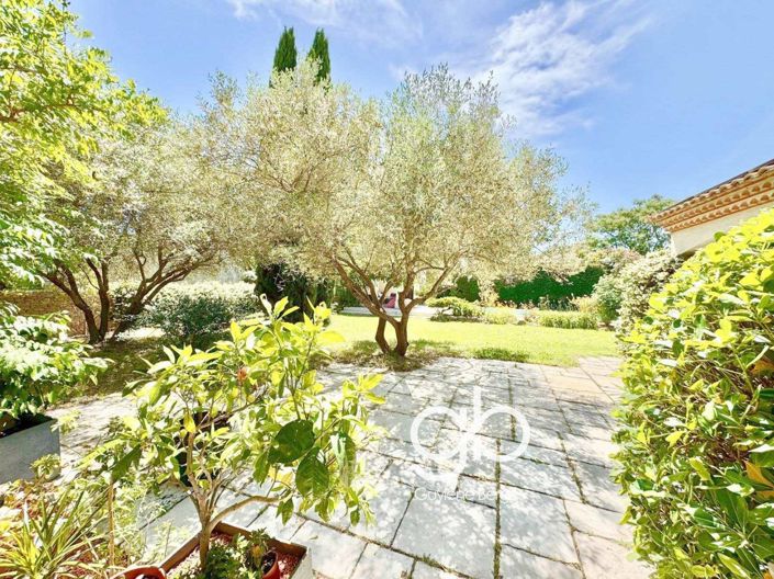 Image No.3-5 Bed House for sale