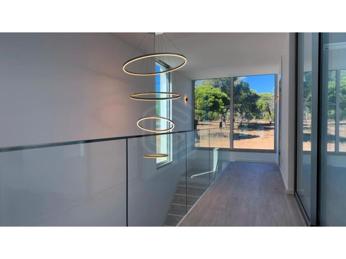 Image No.28-3 Bed House for sale