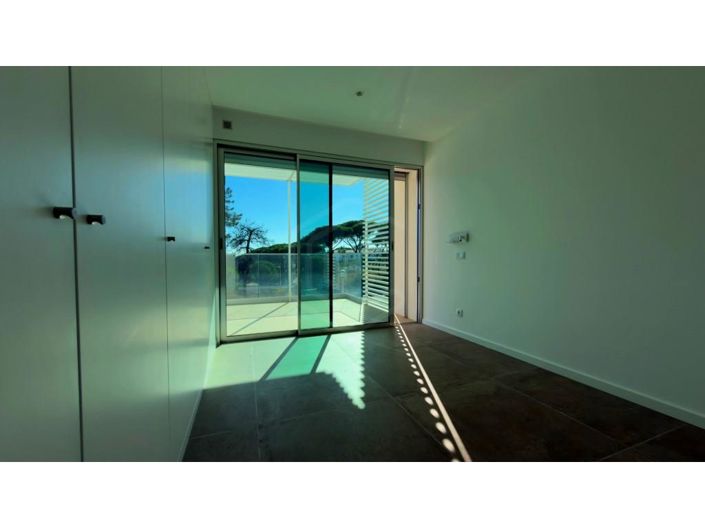 Image No.31-3 Bed House for sale