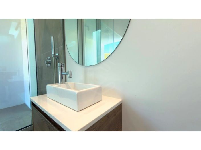 Image No.32-3 Bed House for sale