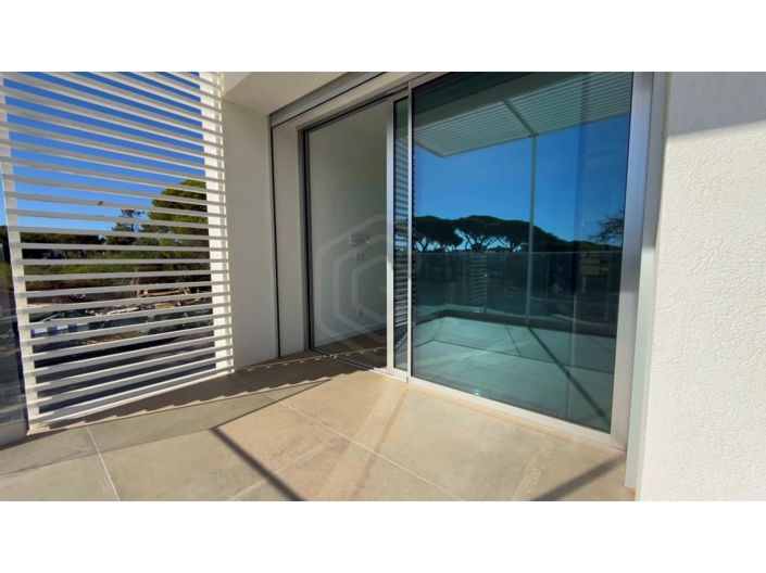 Image No.42-3 Bed House for sale