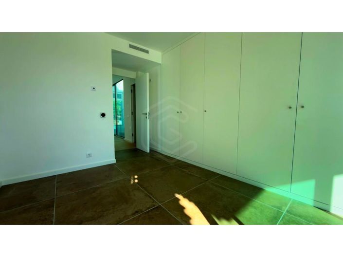 Image No.44-3 Bed House for sale